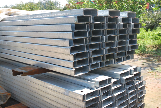 Здание склада Prefab стальной конструкции ISO9001 полуфабрикат